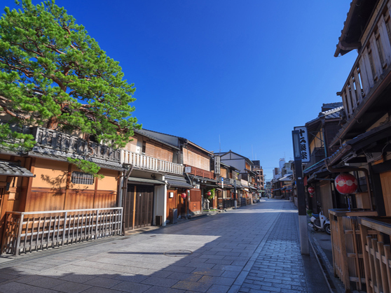 Hanamikoji-Dori